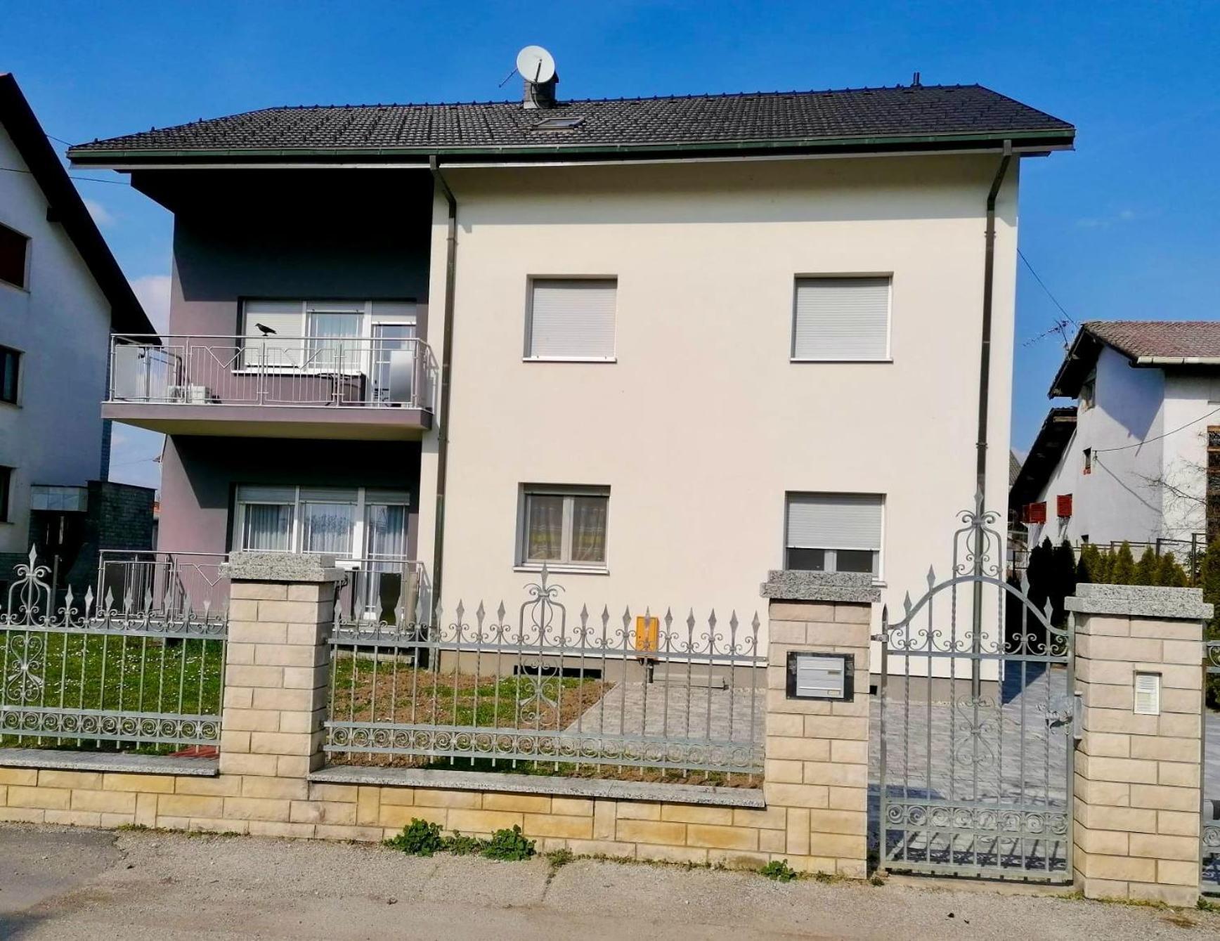 Apartman Tony Deluxe Near Zagreb Airport Velika Gorica Eksteriør billede